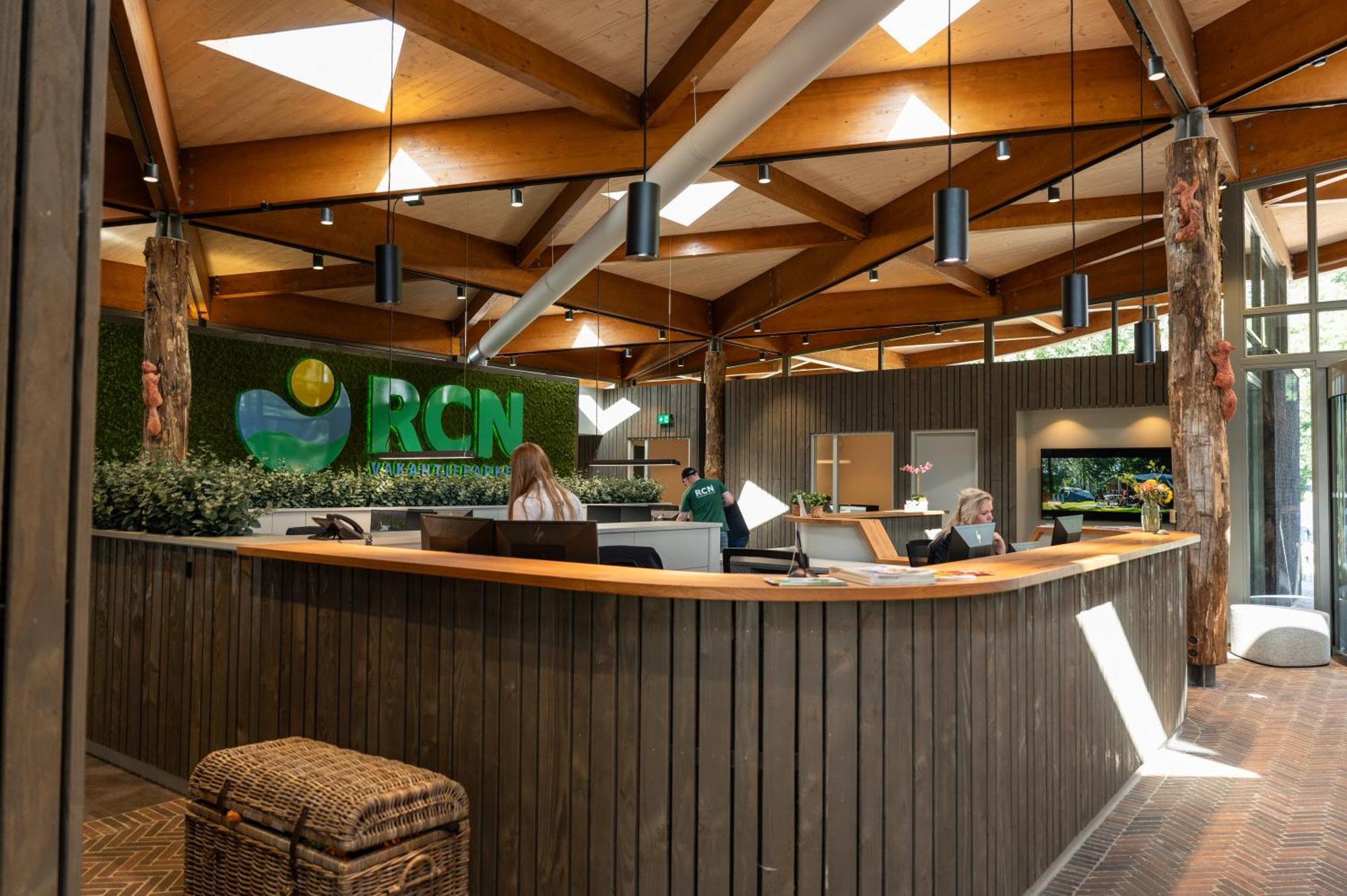 Rcn Het Grote Bos Hotel Доорн Екстериор снимка